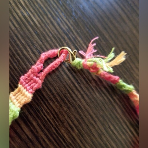Colorful Woven friendship flip flop Bracelet - Picture 7 of 13